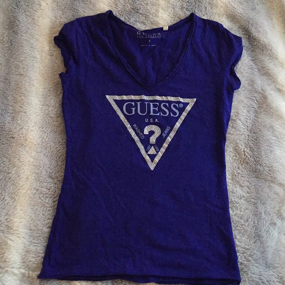 GUESS t-shirt! Barely worn